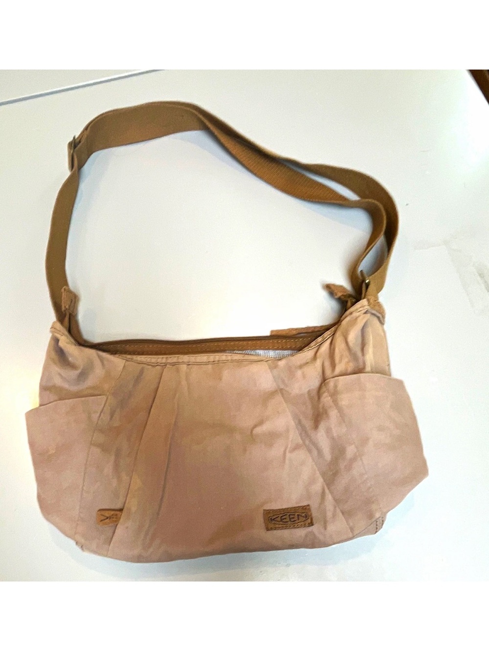 KEEN Hybrid  Canvas Hobo Transport Crossbody Bag Purse Brown/Taupe